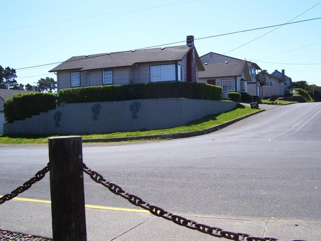 Sea Horse Ocean Front Lodging Lincoln Exterior foto